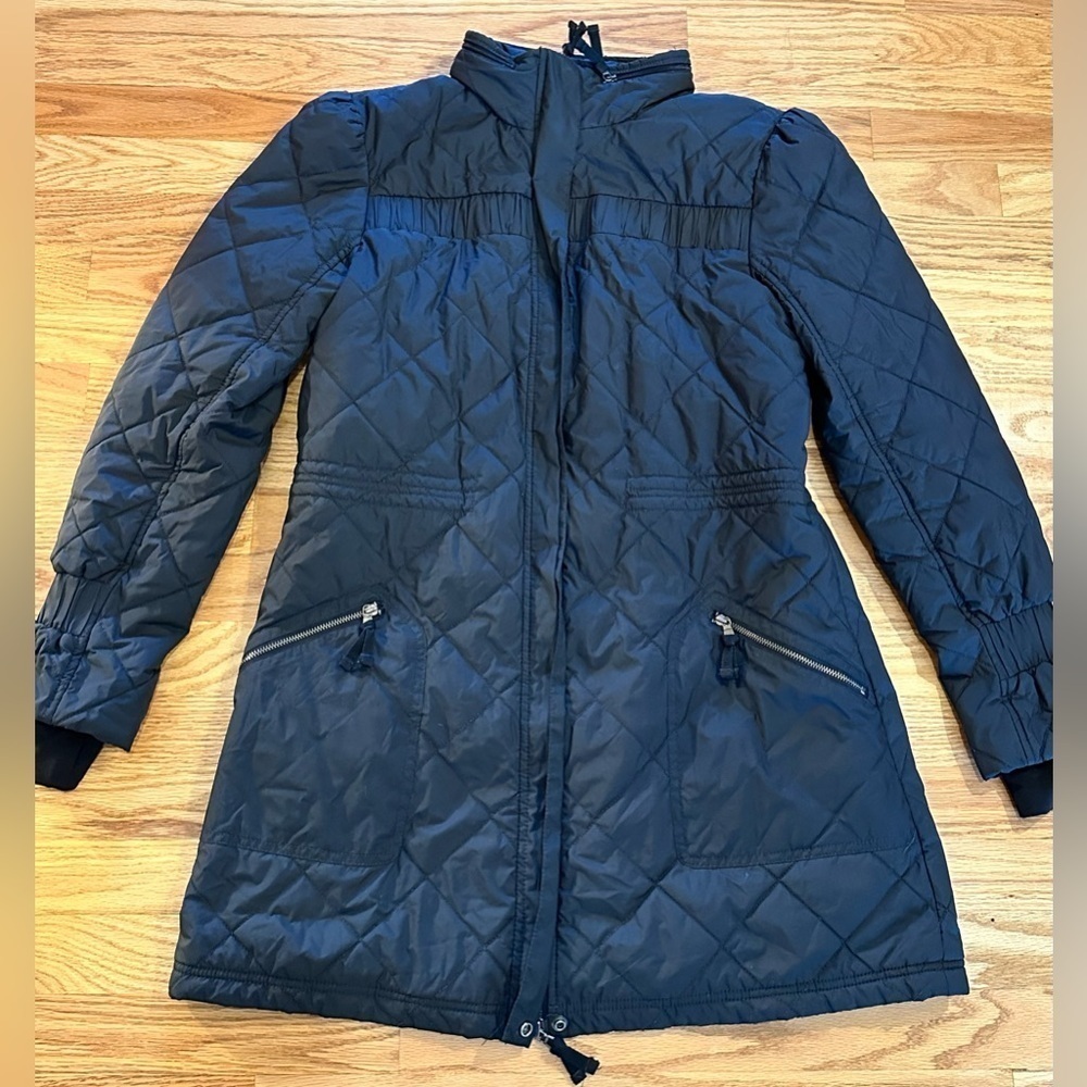 Title Nine Women’s Black Hooded Puffer Coat Large